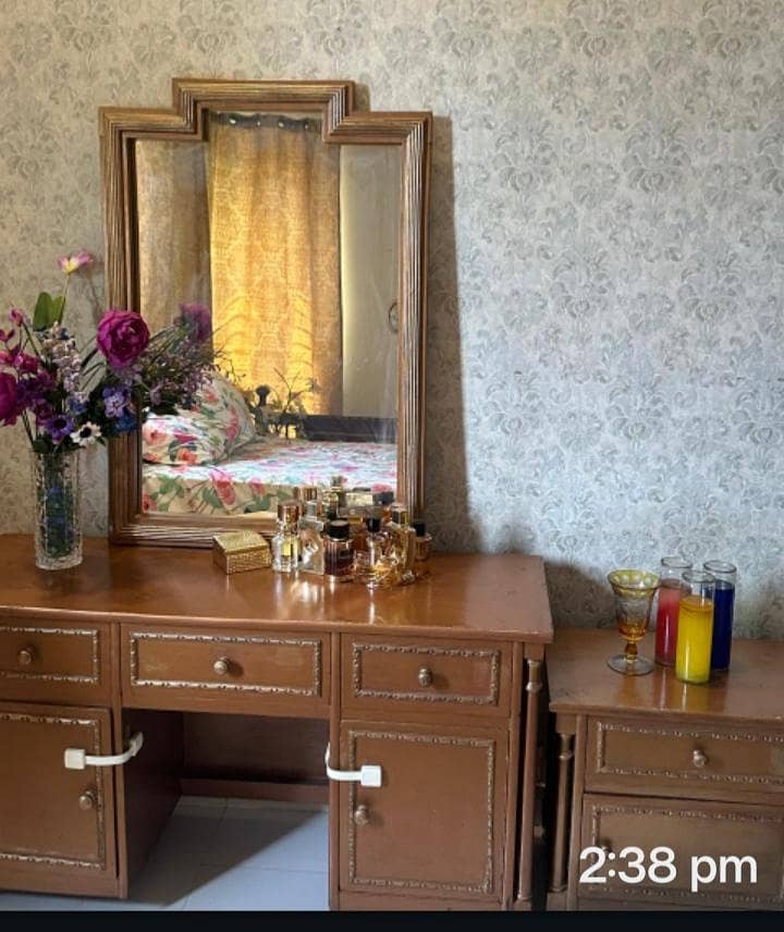 side table and dressing table 2