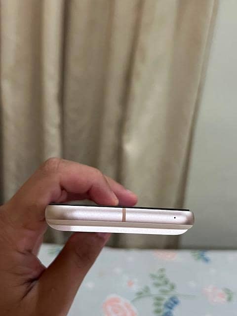 Google Pixel 8 3