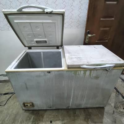 Used Deep Freezer / Chest Freezer – Good Working Condition