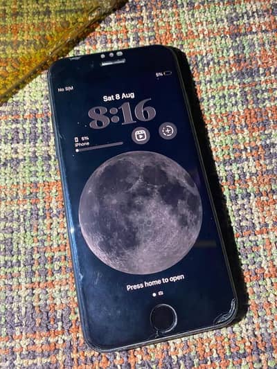 Apple iPhone SE
