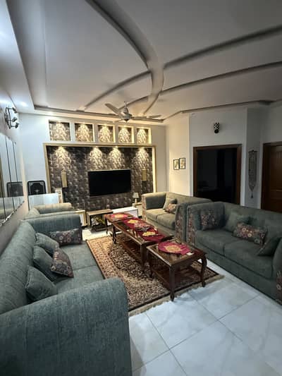 8 seated brand new sofa set customised made by molty form