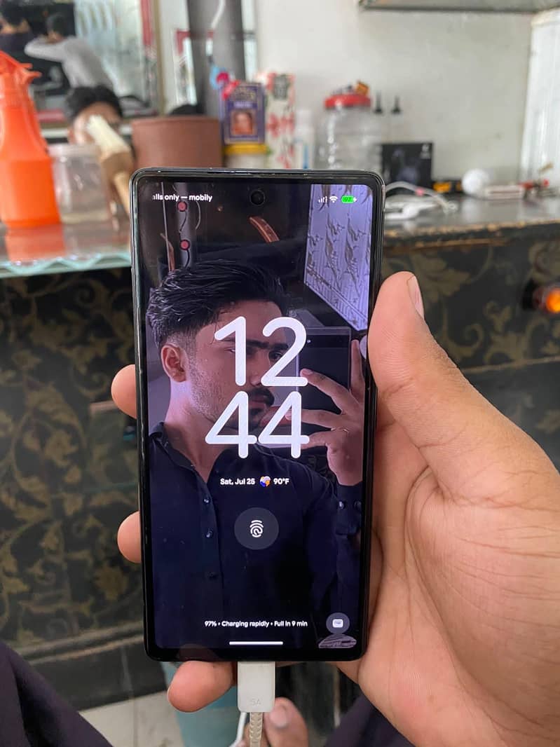 Google Pixel 6a 1