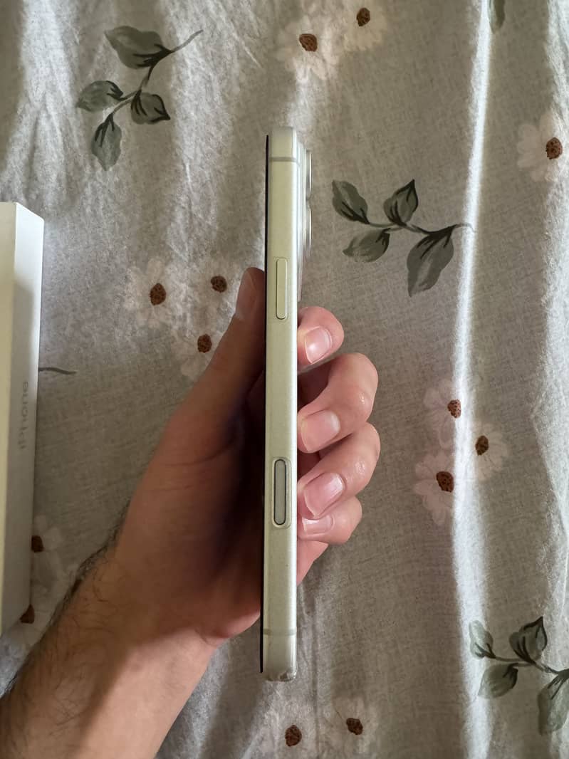Apple iPhone 17 Pro Max 6