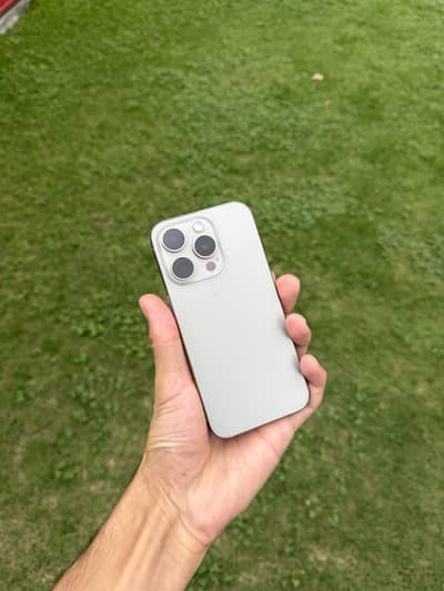 Apple iPhone 15 Pro