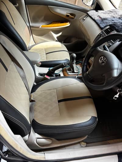 Toyota Corolla GLI 2011