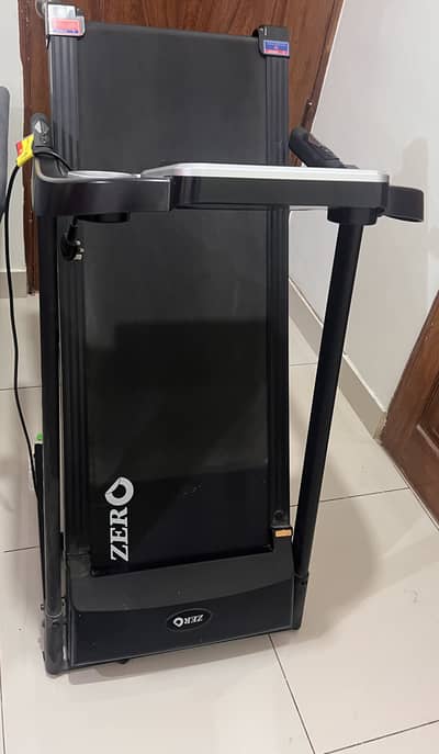 Zerofitness treadmill ZT-R15 LIKE NEW FOR SALE (NEGOTIABLE PRICE)