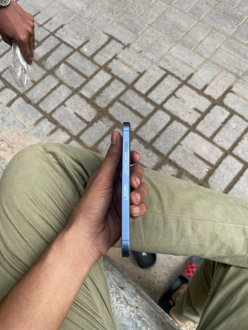 Apple iPhone 13 Pro 1
