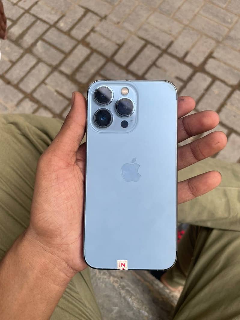 Apple iPhone 13 Pro 3