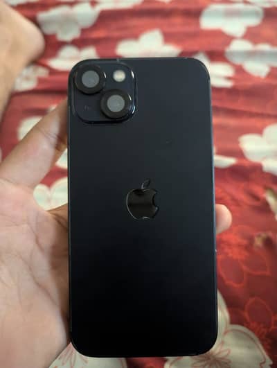 Apple iPhone 13