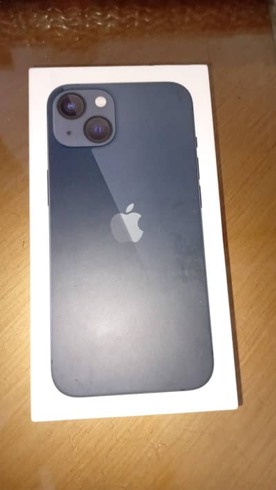 Apple iPhone 13
