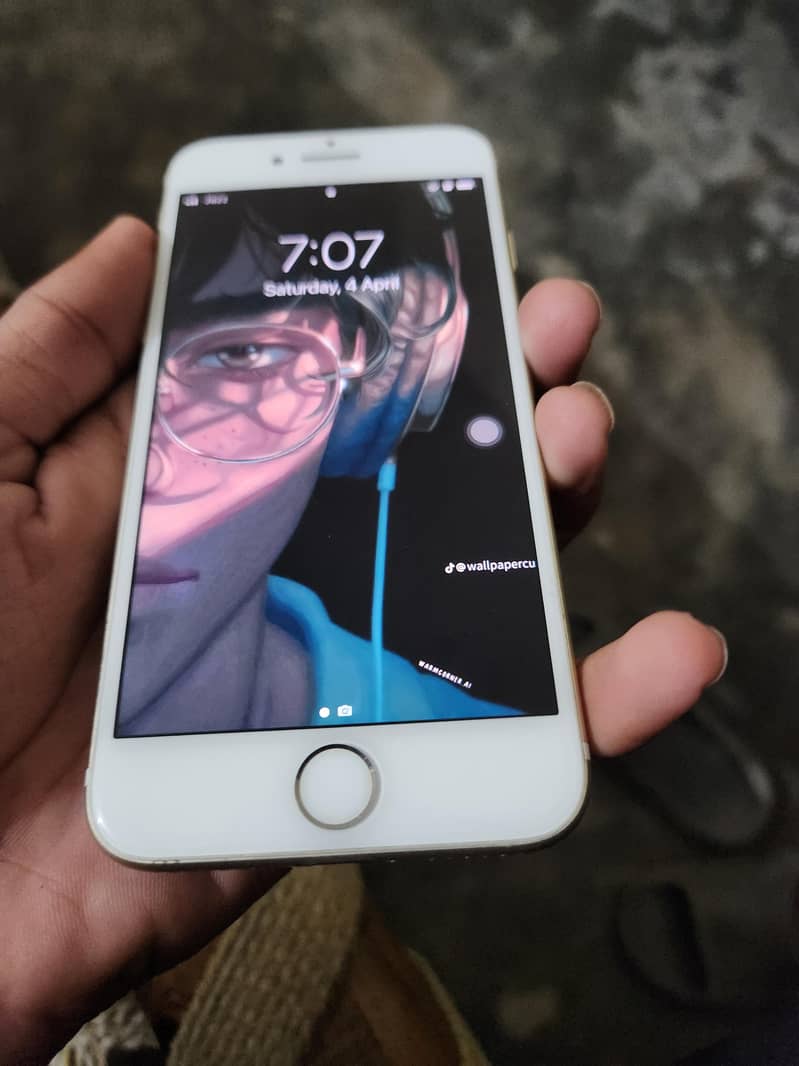 Apple iPhone 7 2