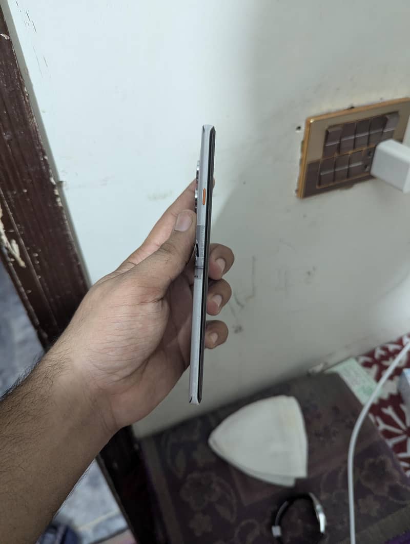 Tecno CAMON 40 Pro 5