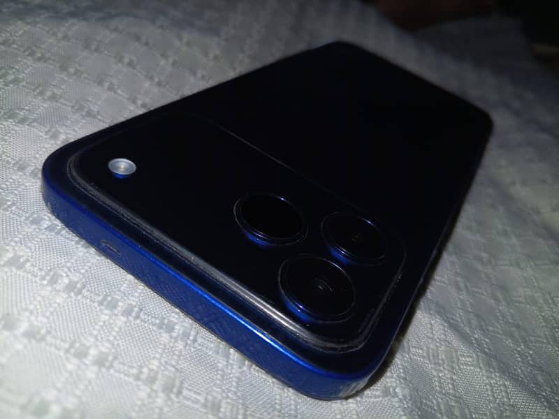 Tecno spark 50 4