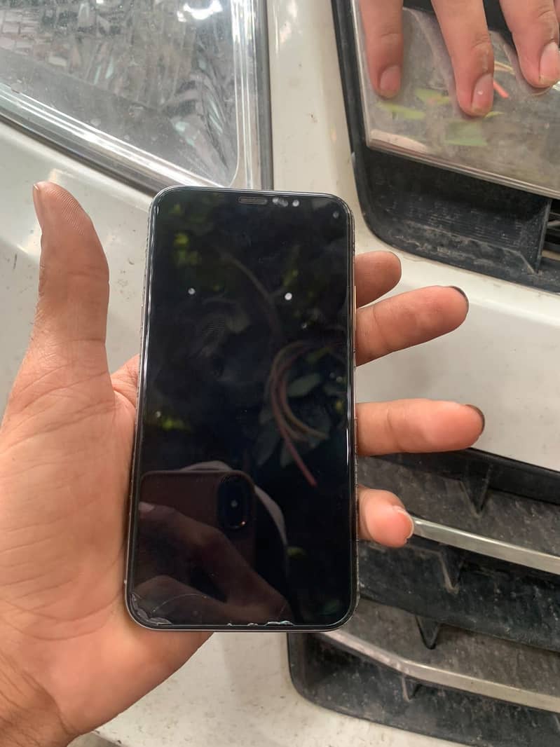 Apple iPhone X 3