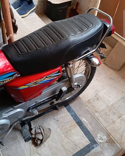 Honda CG 125 model 2018 for urgent sale