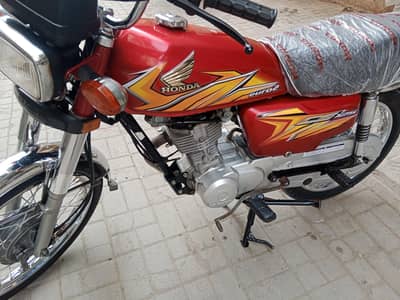 Honda 125 Hyderabad number 20 model