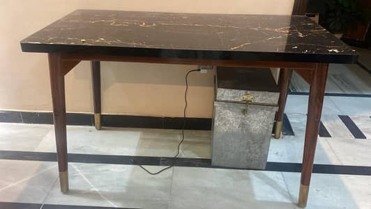 Only 4 person dining table