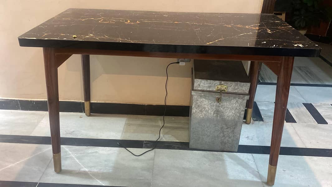 Only 4 person dining table 0
