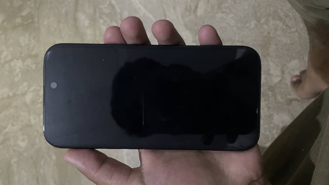 Apple iPhone 16 5