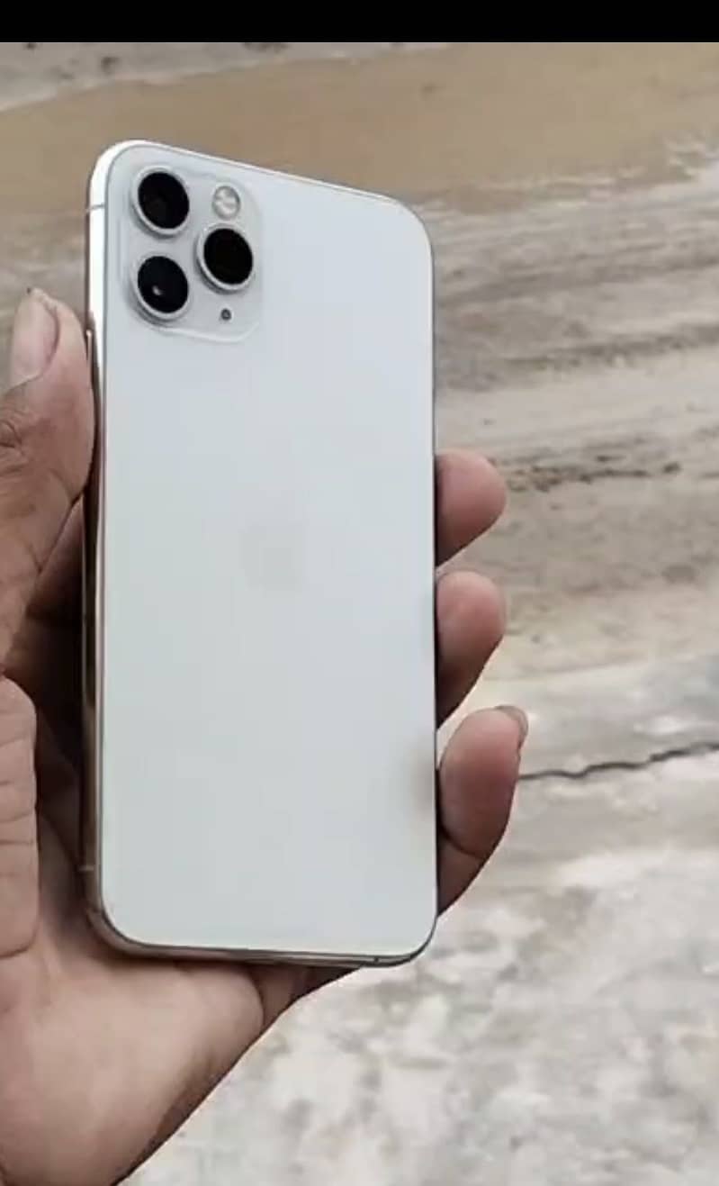 Apple iPhone 11 Pro 0
