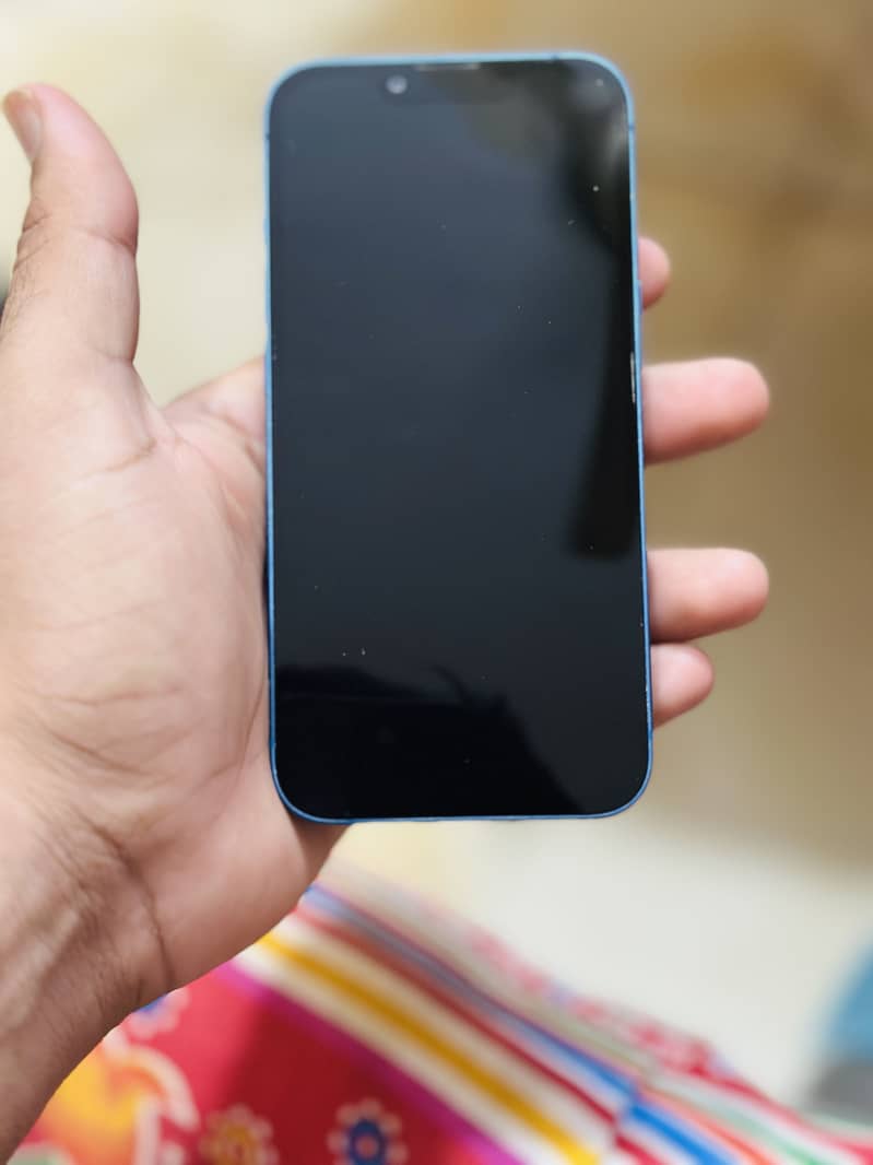 Apple iPhone 13 3