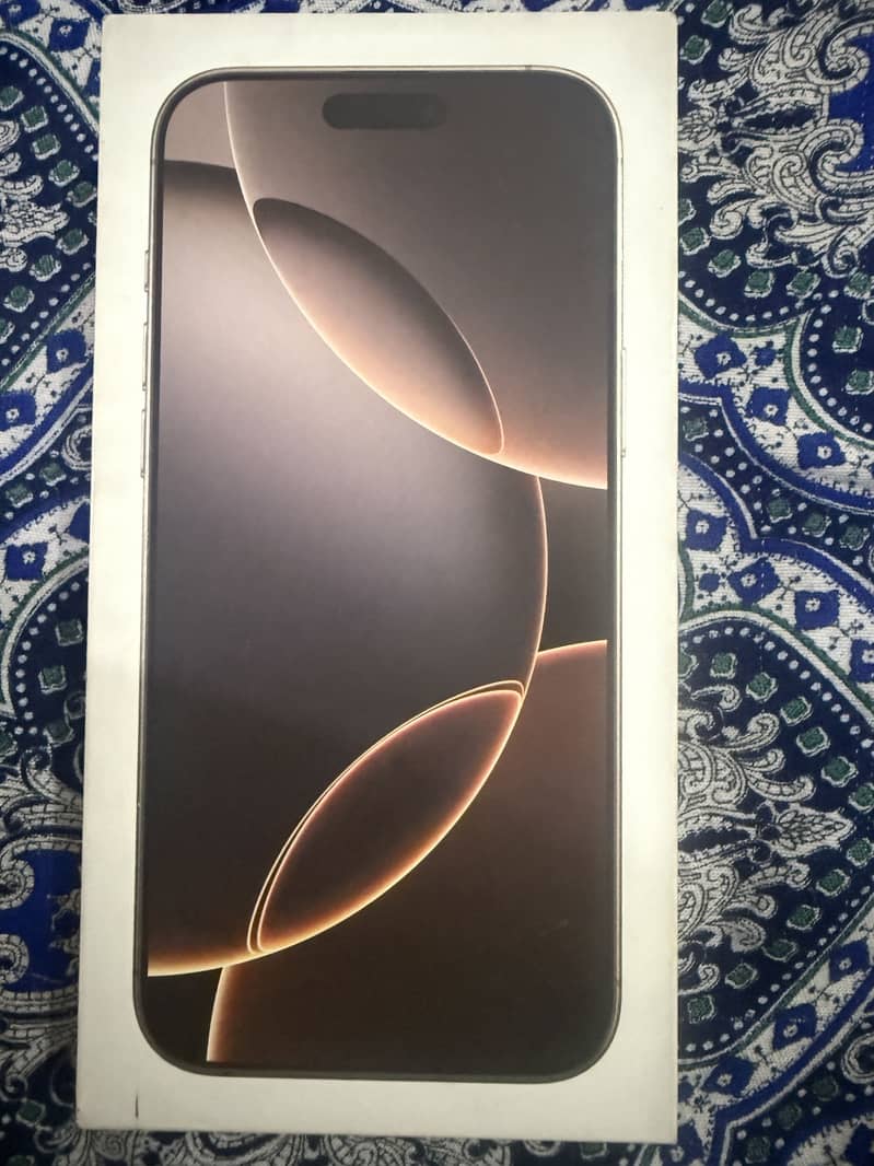 Apple iPhone 16 Pro Max 13
