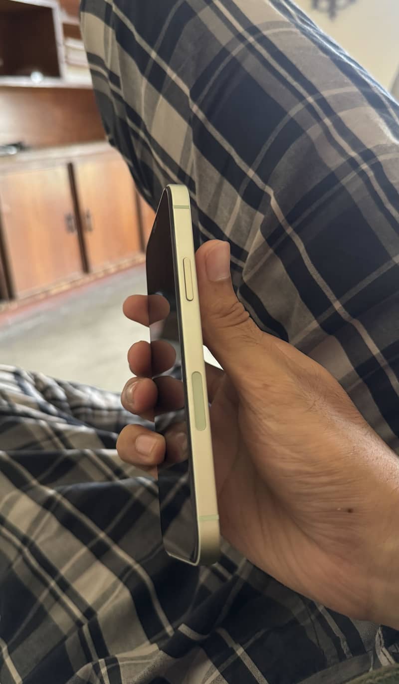 Iphone 12 3