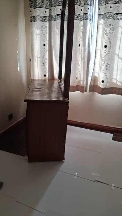 Dressing table with mirror