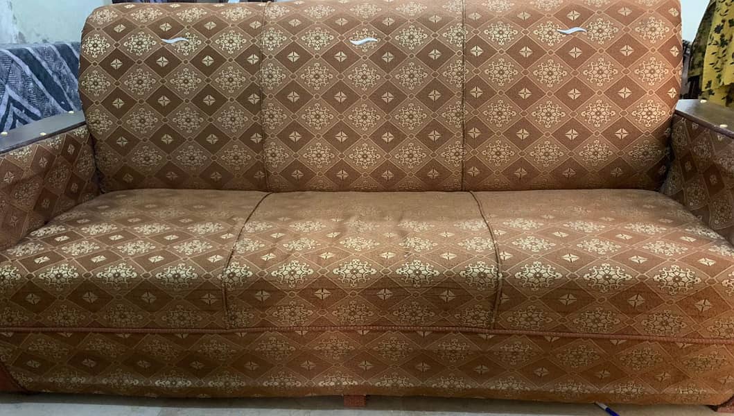 5 seats sofa 1