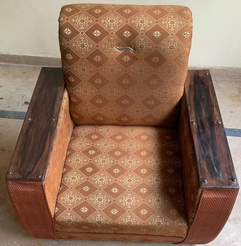 5 seats sofa 4