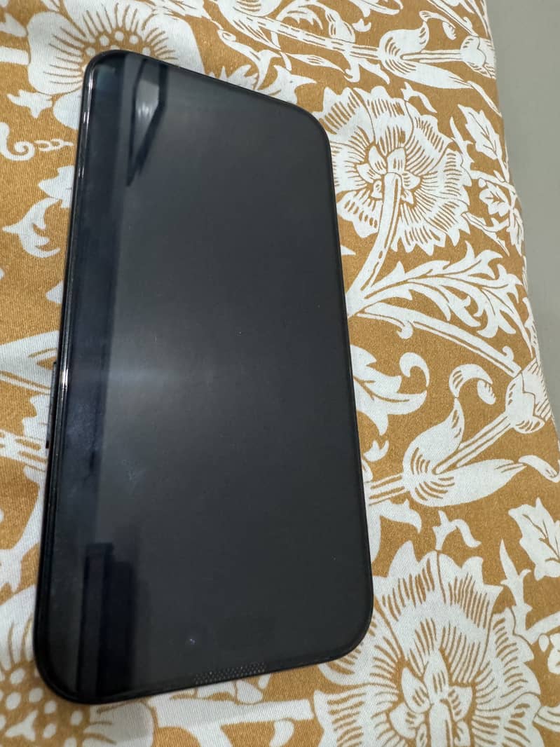 Apple iPhone 15 2