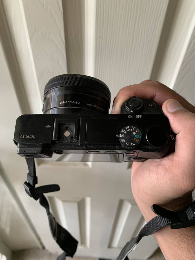 Sony a6000 0