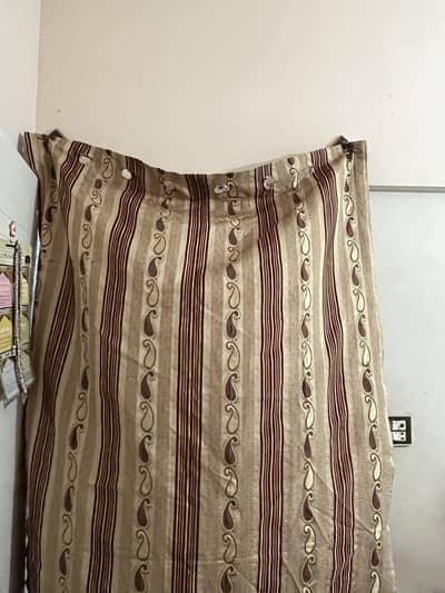 5 Curtain Pieces