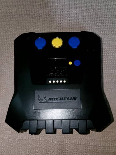 Michelin Portable Digital High Power Tyre Inflator 12V Model 12265