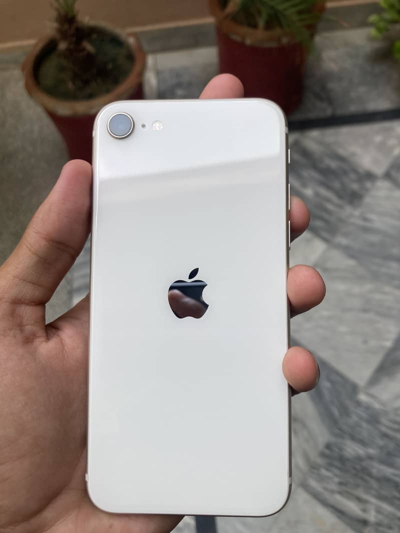 Apple iPhone SE 0