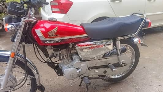 Honda CG 125 Special Edition Silver | Self Start | 4,268 KM Driven |