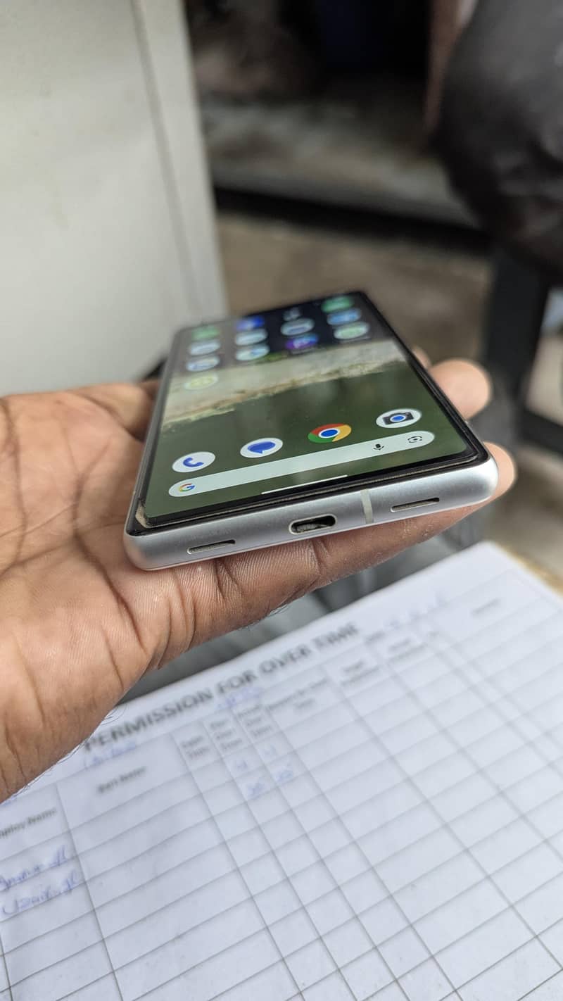 Google Pixel 7a 1