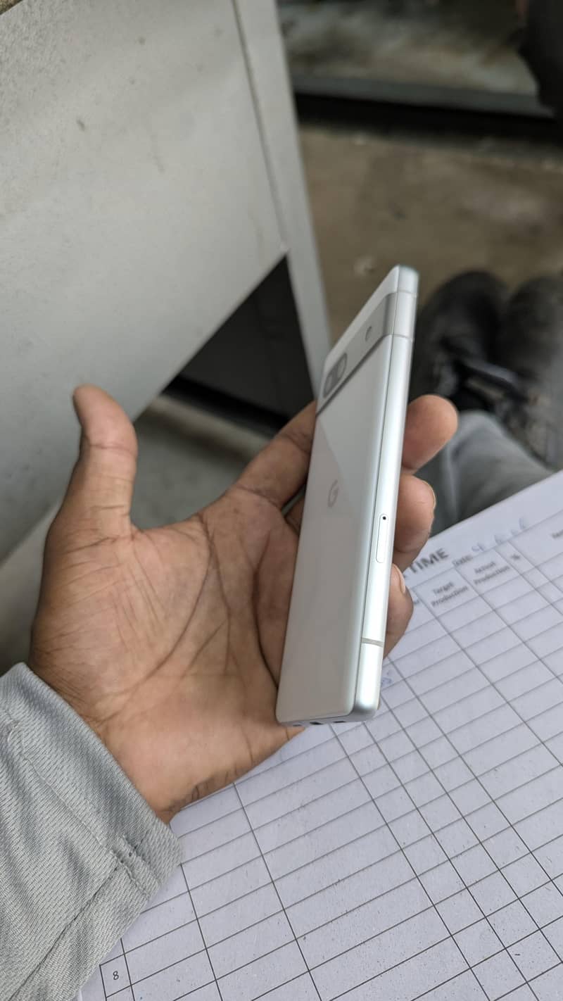 Google Pixel 7a 3
