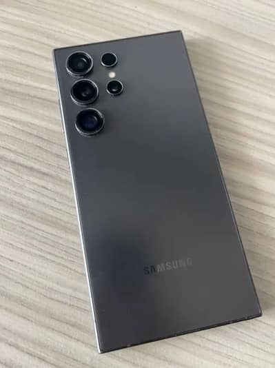 Samsung S24 Ultra 12 GB 256 GB Black Color Excellent Condition