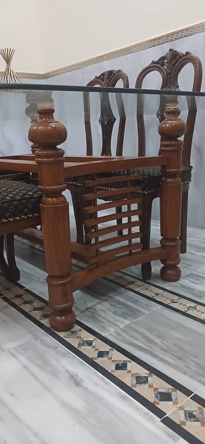 clean dinning table for sale⁸