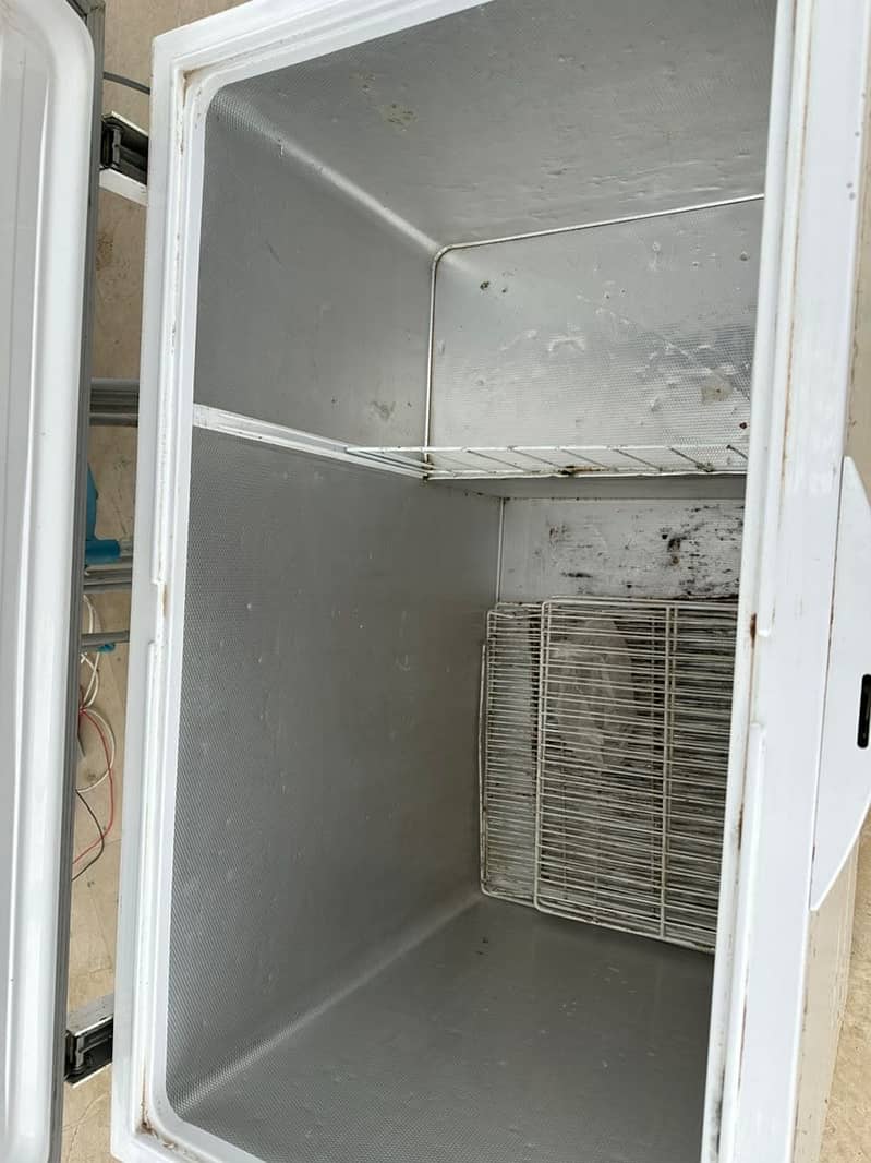 Dawlance Deepfreezer 3
