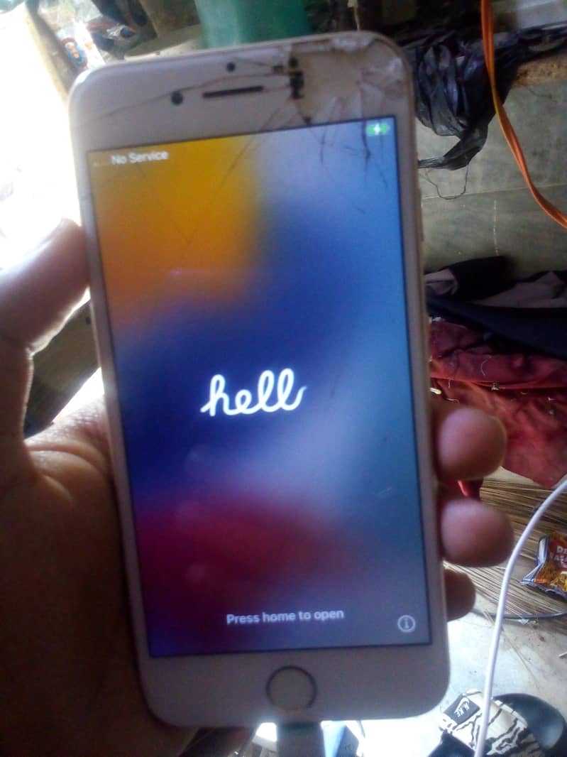 Apple iPhone 7 1