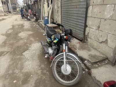 Honda cg 125 black colour totally original fresh condition
