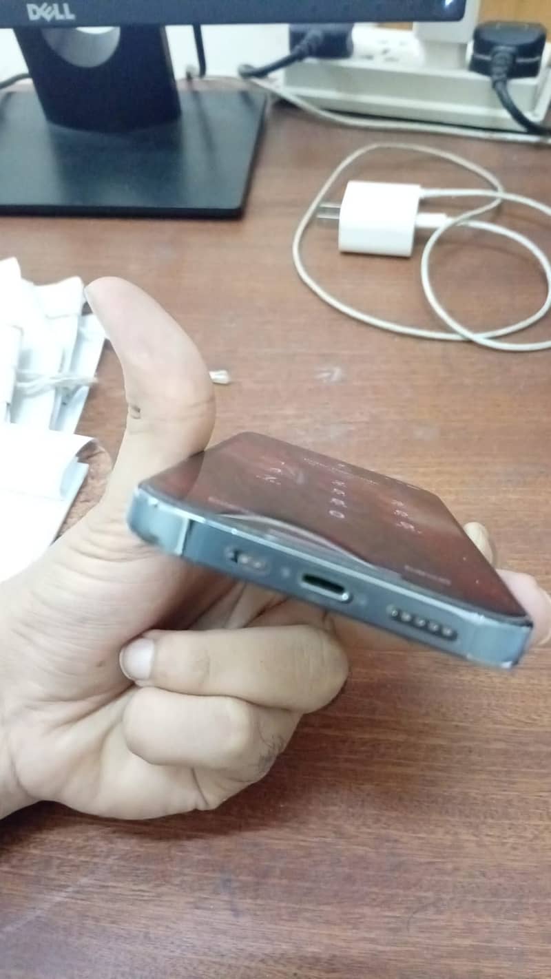 Apple iPhone 13 Pro 0