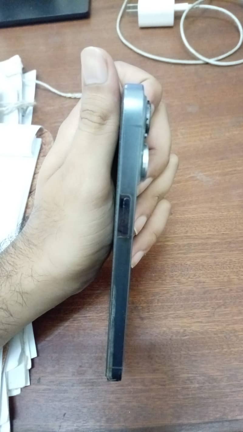 Apple iPhone 13 Pro 3