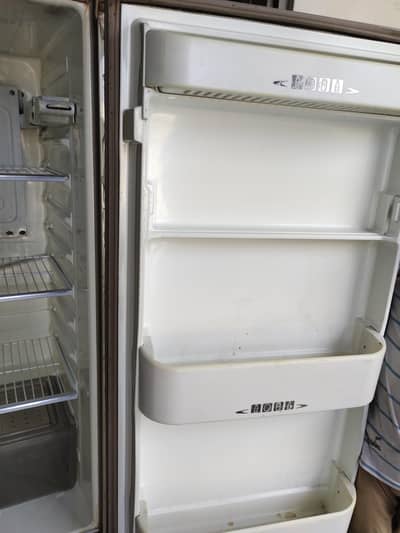 Dawlance Fridge in Good Condition