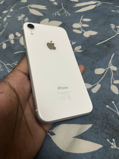 Apple iPhone XR
