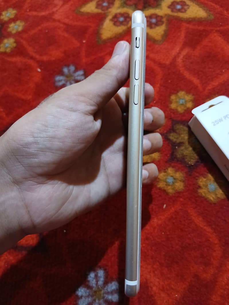 Apple iPhone 7 Plus 2