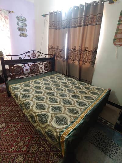 Iron King Size bed