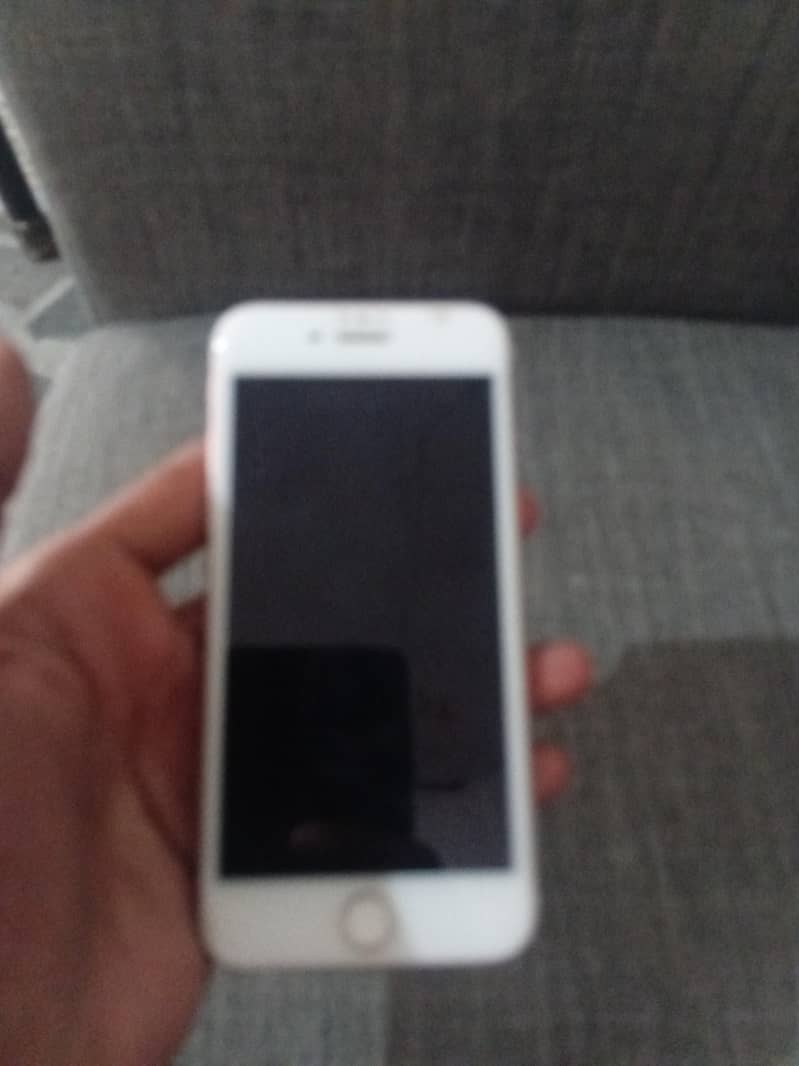 Apple iPhone 6S 1